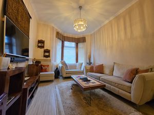 Photo 1- click for photo gallery